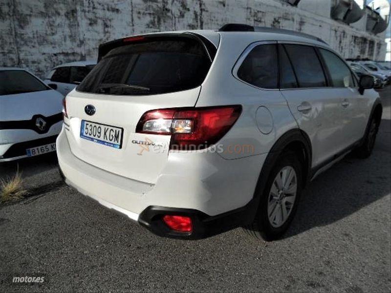 Subaru Outback 2.5i Executive Plus CVT Lineartronic AWD de 2018 con 49.000 Km por 26.990 EUR. en Madrid