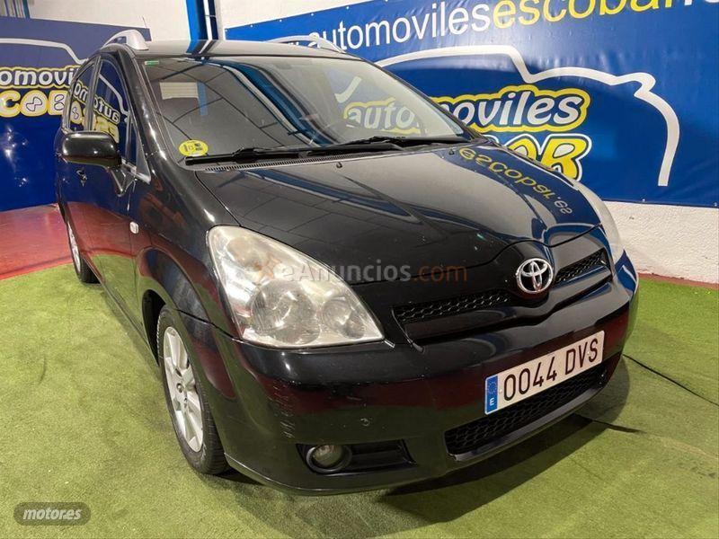 Toyota Corolla Verso 2.2 D4D 136cv Sol de 2006 con 263.911 Km por 3.500 EUR. en Madrid