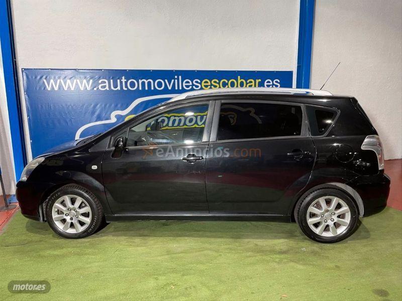 Toyota Corolla Verso 2.2 D4D 136cv Sol de 2006 con 263.911 Km por 3.500 EUR. en Madrid