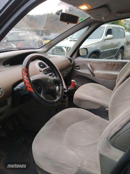 Citroen Xsara Picasso 1.8 16v Exclusive de 2002 con 255.000 Km por 1.500 EUR. en La Coruna