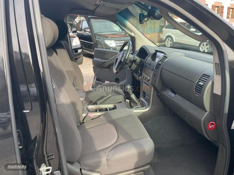 Nissan Navara 4X4 Doble Cabina LE Tecnologico de 2008 con 155.000 Km por 16.500 EUR. en Navarra
