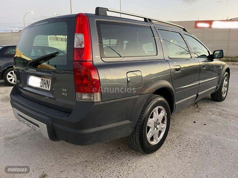 Volvo XC 70 2.4 D5 Summum de 2005 con 326.149 Km por 4.499 EUR. en Madrid