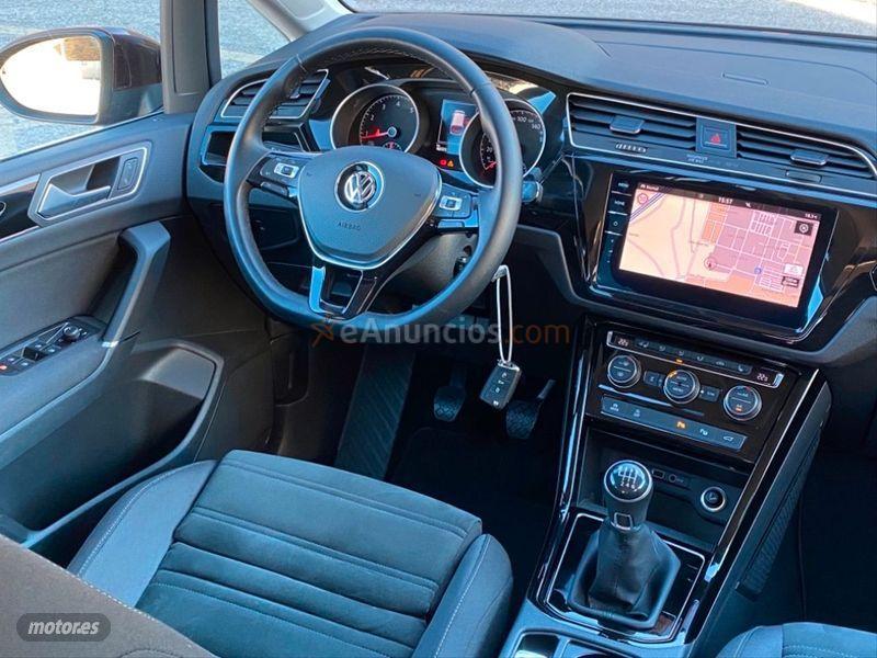 Volkswagen Touran Sport 1.4 TSI 110kW 150CV de 2018 con 48.290 Km por 21.900 EUR. en Madrid