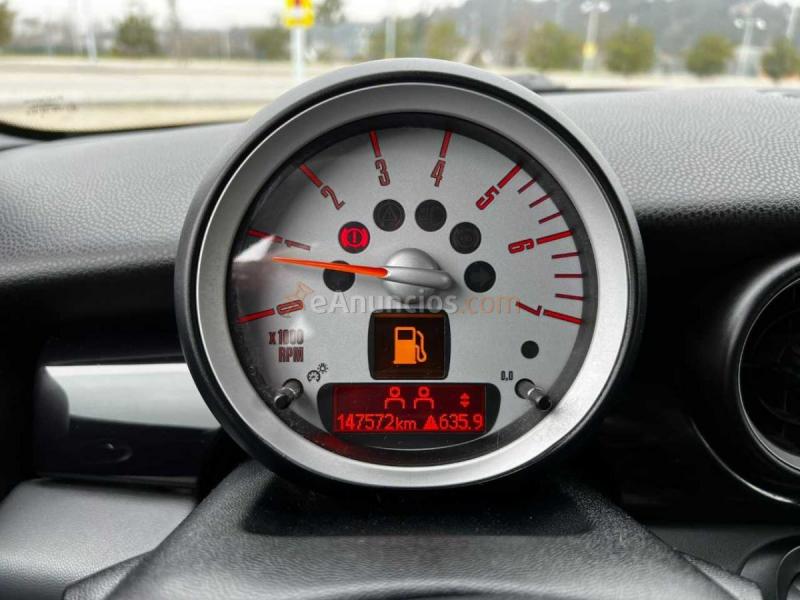 MINI Cooper D 110cv 6 vel. 