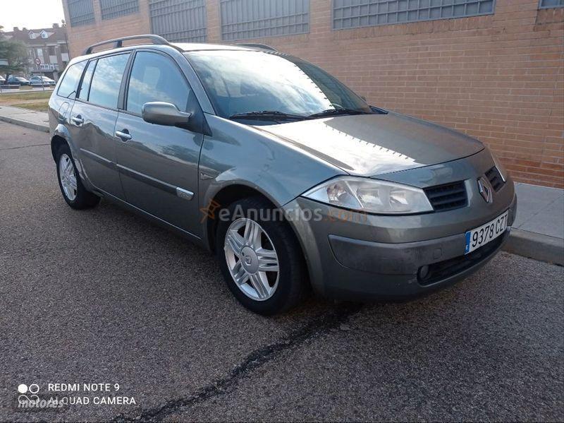 Renault Megane GRAND TOUR LUXE DYNAMIQUE 1.9DCI de 2004 con 271.000 Km por 1.299 EUR. en Madrid