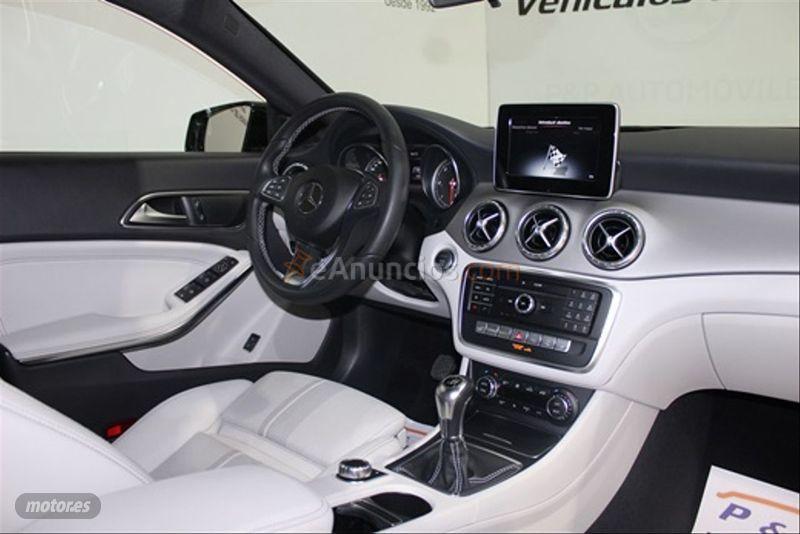 Mercedes Clase CLA CLA 200 d Shooting Brake de 2018 con 135.491 Km por 24.450 EUR. en Sevilla