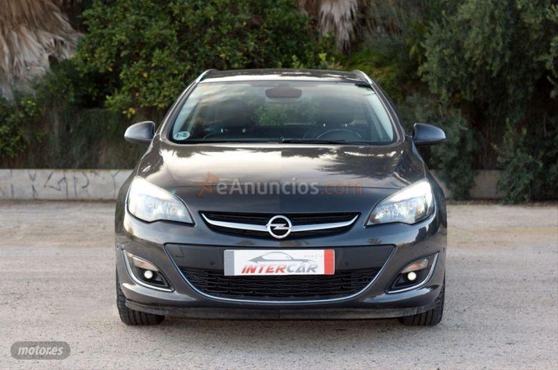 Opel Astra 2.0 CDTi 165 CV Excellence Auto ST de 2015 con 240.700 Km por 9.500 EUR. en Murcia