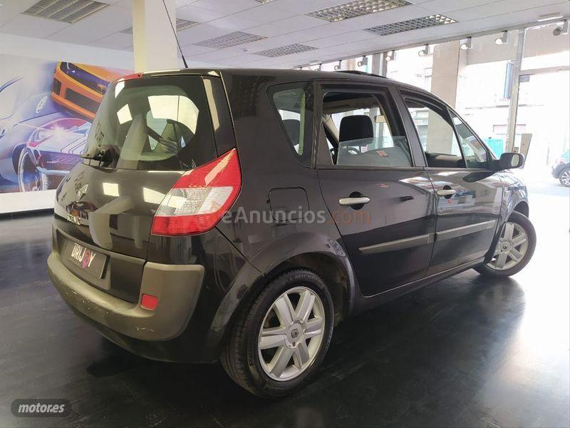 Renault Scenic Confort Dynamique 1.6 16V EU4 de 2006 con 110.000 Km por 4.500 EUR. en Barcelona