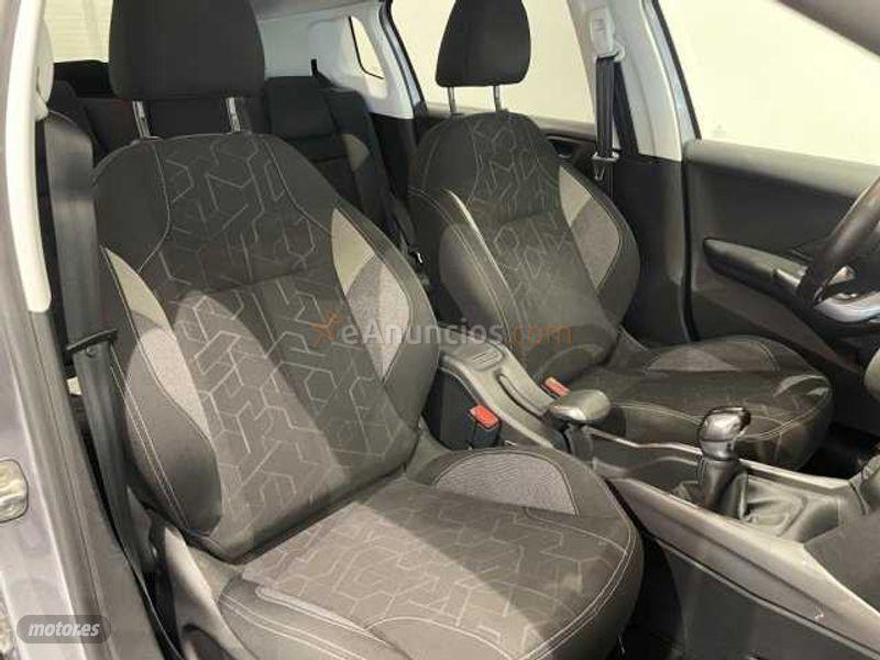 Peugeot 2008 1.2 PureTech S&S Style 110 de 2017 con 79.000 Km por 12.500 EUR. en Barcelona