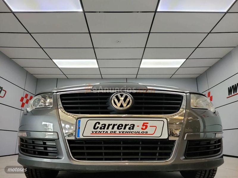 Volkswagen Passat Variant 2.0 FSI Advance Tiptronic de 2007 con 229.000 Km por 5.700 EUR. en Madrid