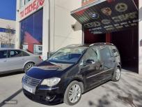 Volkswagen Touran 2.0 TDI 140 Highline de 2007 con 185.000 Km por 7.390 EUR. en Madrid