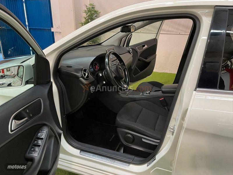 Mercedes Clase B B 180 d Urban de 2016 con 198.000 Km por 14.990 EUR. en Sevilla
