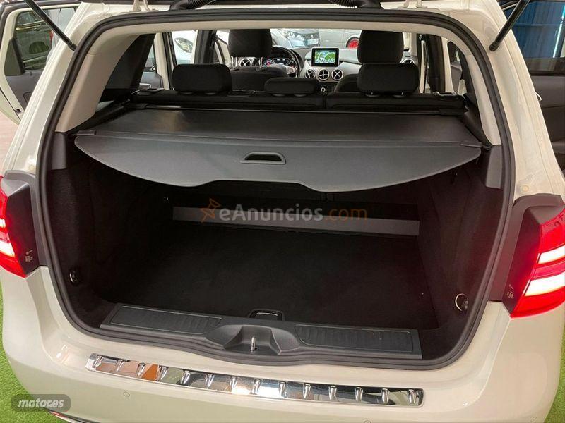 Mercedes Clase B B 180 d Urban de 2016 con 198.000 Km por 14.990 EUR. en Sevilla