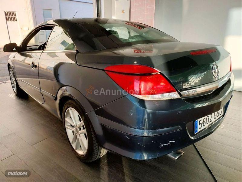 Opel Astra Twin Top 1.9 CDTi Cosmo de 2009 con 165.987 Km por 3.450 EUR. en Madrid