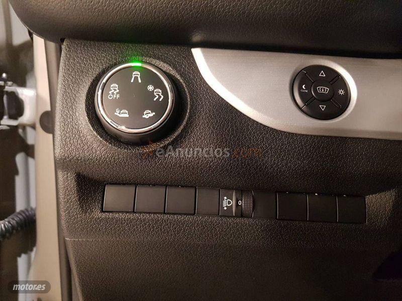 Citroen Spacetourer Talla M BlueHDi 110KW 150CV Rip Curl de 2019 con 26.000 Km por 34.900 EUR. en Pontevedra