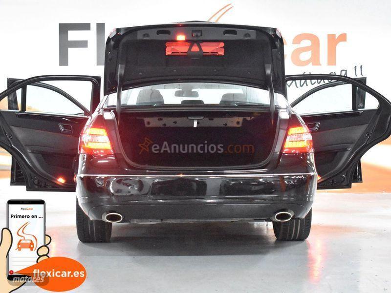 Mercedes Clase E E 350 CDI 4MATIC BE Avantgarde Estate de 2010 con 114.999 Km por 14.990 EUR. en Malaga