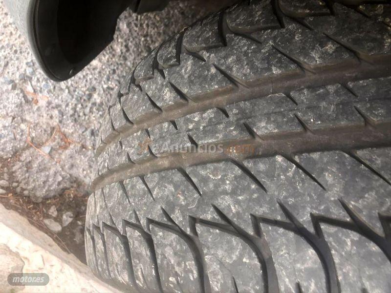 Volvo C 70 2.4 140cv Summum de 2006 con 92.900 Km por 10.900 EUR. en Malaga