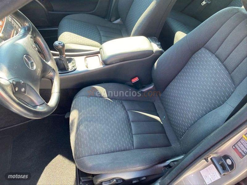 Mercedes Clase C C 200 K ELEGANCE de 2005 con 185.170 Km por 7.999 EUR. en Madrid