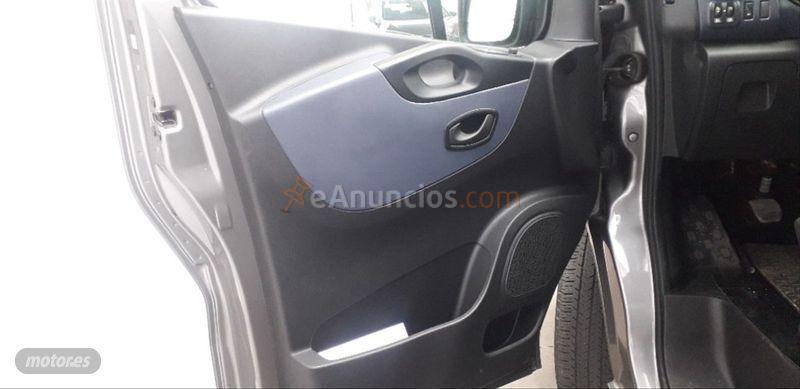 Opel Vivaro 1.6 CDTI SS 92kW L2 2.9t Combi Plus9 de 2018 con 75.700 Km por 23.590 EUR. en Madrid