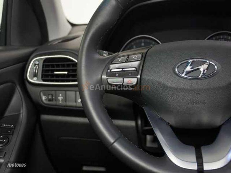 Hyundai i30 1.0 TGDI Tecno 120 de 2018 con 17.900 Km por 16.900 EUR. en Cadiz