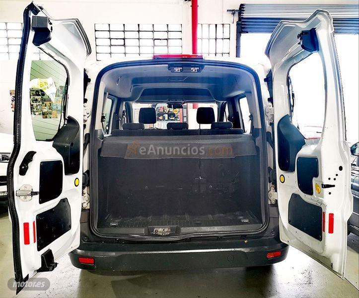 Ford Tourneo Connect Compact 1.6 TDCi 95cv Trend de 2014 con 136.000 Km por 12.990 EUR. en Barcelona