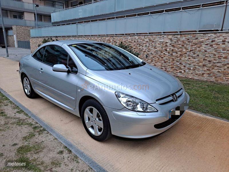 Peugeot 307 CC 2.0 16v de 2005 con 26.000 Km por 4.990 EUR. en Barcelona