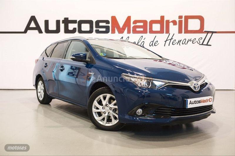 Toyota Auris 1.8 140H Advance Touring Sports de 2017 con 84.887 Km por 15.790 EUR. en Madrid