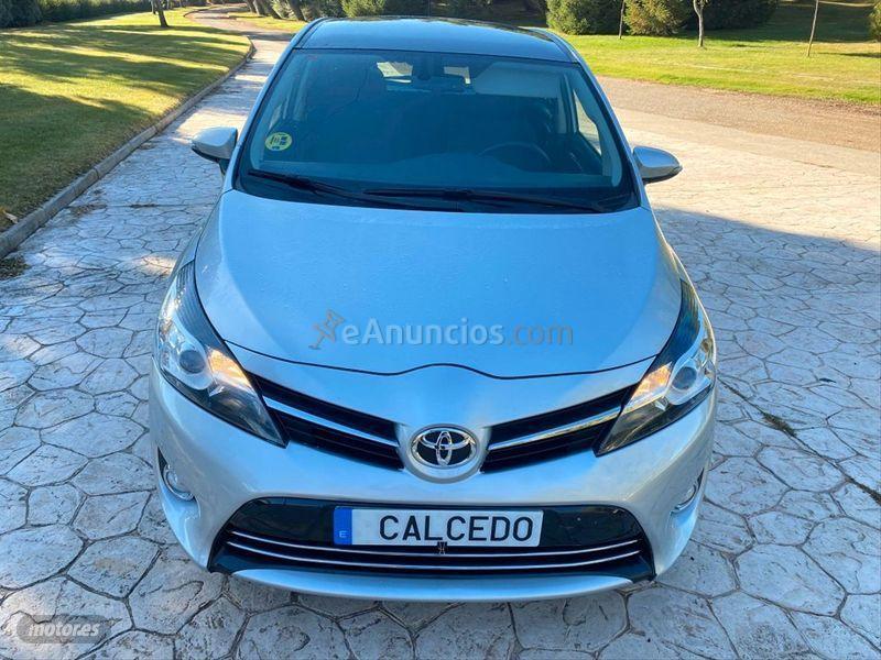 Toyota Verso 120D Advance 7pl. de 2014 con 199.000 Km por 9.999 EUR. en Madrid