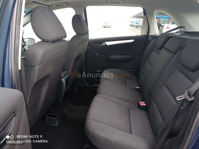 Mercedes Clase B B 200 CDI de 2005 con 235.000 Km por 5.200 EUR. en Madrid