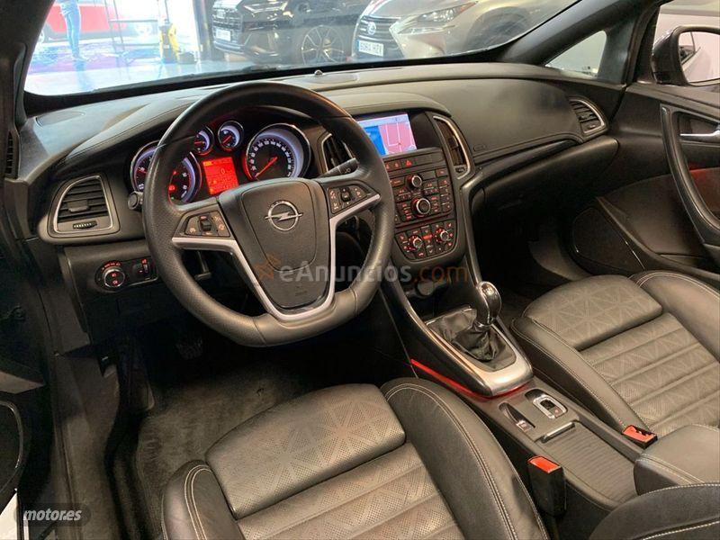 Opel Cabrio 2.0 CDTi SS 165 CV Excellence de 2013 con 73.000 Km por 14.990 EUR. en Madrid