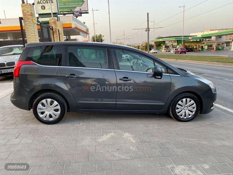 Peugeot 5008 Premium 1.6 HDI 110 FAP de 2010 con 285.000 Km por 3.990 EUR. en Jaen