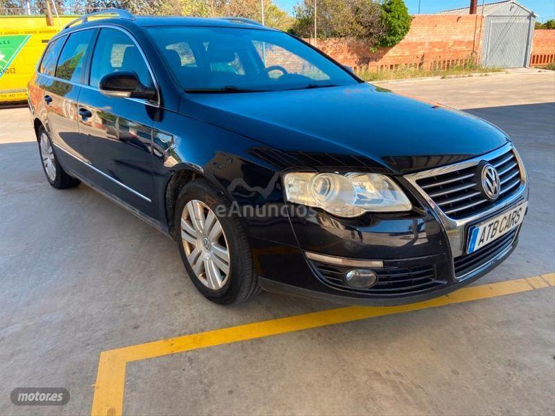 Volkswagen Passat Variant 2.0 FSI Advance 4 Motion de 2007 con 277.000 Km por 3.899 EUR. en Zaragoza