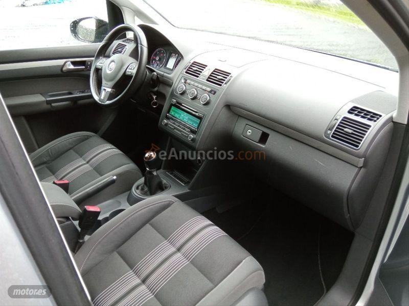Volkswagen Touran 2.0 TDI 140cv Sport de 2012 con 199.990 Km por 9.700 EUR. en La Coruna