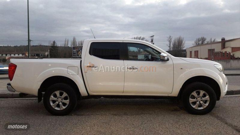 Nissan Navara Doble Cab. 2.3dCi EU6 120kW160CV Tekna de 2017 con 102.700 Km por 22.500 EUR. en Burgos