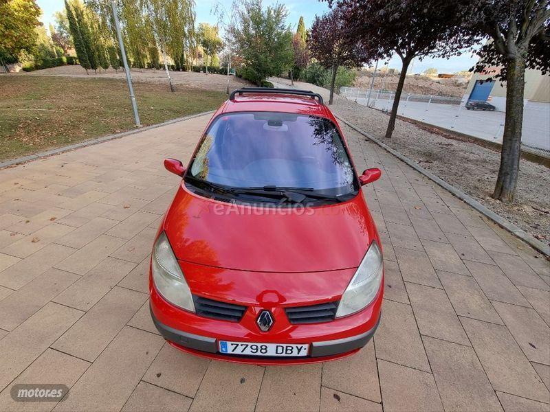 Renault Grand Scenic LUXE DYNAMIQUE 1.6 16V de 2005 con 169.000 Km por 2.790 EUR. en Lleida