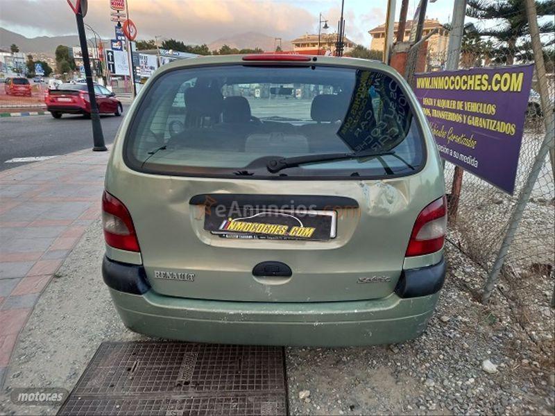 Renault Megane SCENIC AUTHENTIQUE 1.9DTI de 2001 con 276.000 Km por 2.500 EUR. en Malaga