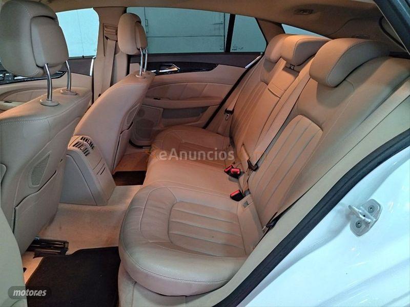 Mercedes Clase CLS CLS 350 CDI 4MATIC Shooting Brake de 2014 con 129.990 Km por 26.790 EUR. en Madrid