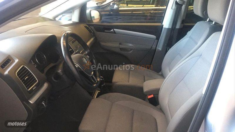 Volkswagen Sharan 2.0 TDI 140cv Travel BlueMotion Tech de 2015 con 260.000 Km por 10.950 EUR. en Madrid