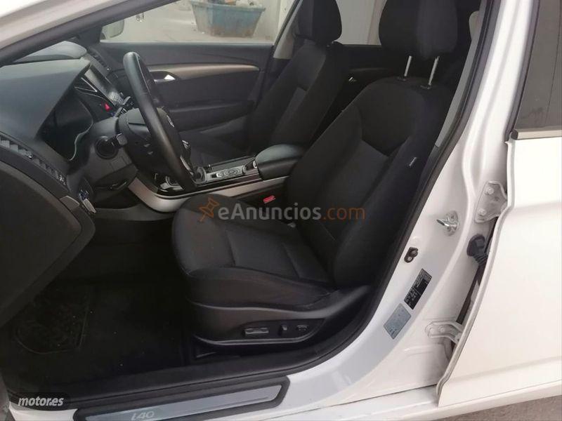 Hyundai i40 CW 1.7CRDi 104kW 141CV BlueDrive Tecno de 2017 con 195.000 Km por 10.900 EUR. en Valencia
