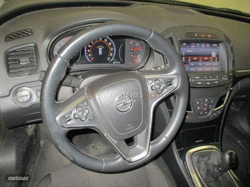 Opel Insignia ST 1.6 CDTI SS ecoFLEX 100kW Excellence de 2017 con 200.000 Km por 9.600 EUR. en Madrid