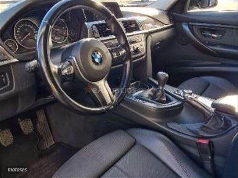 BMW Serie 3 318d Touring de 2014 con 242.000 Km por 11.450 EUR. en Sevilla