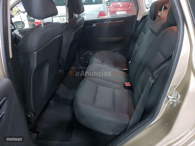 Mercedes Clase A A 180 CDI ELEGANCE de 2006 con 130.000 Km por 6.800 EUR. en Salamanca