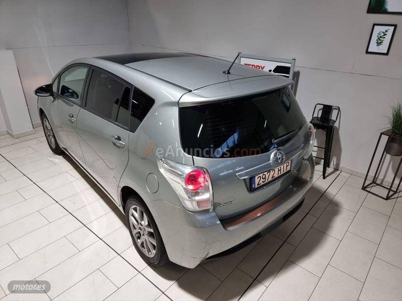 Toyota Verso 120D Comfort 5pl. de 2014 con 76.820 Km por 12.500 EUR. en Sevilla