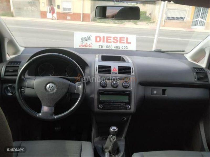Volkswagen Touran 1.9 TDI 105cv Advance de 2010 con 210.000 Km por 7.500 EUR. en Murcia