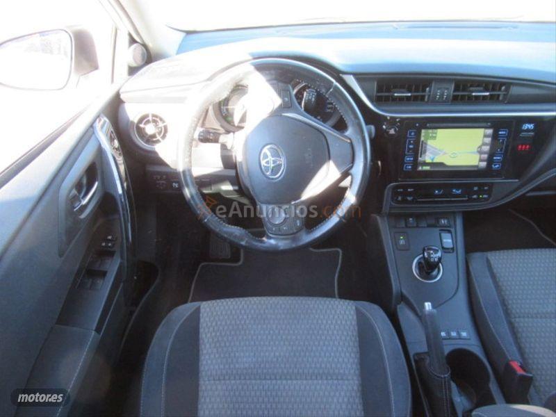 Toyota Auris 1.8 140H Feel Edition Touring Spo de 2018 con 140.562 Km por 13.400 EUR. en Almeria