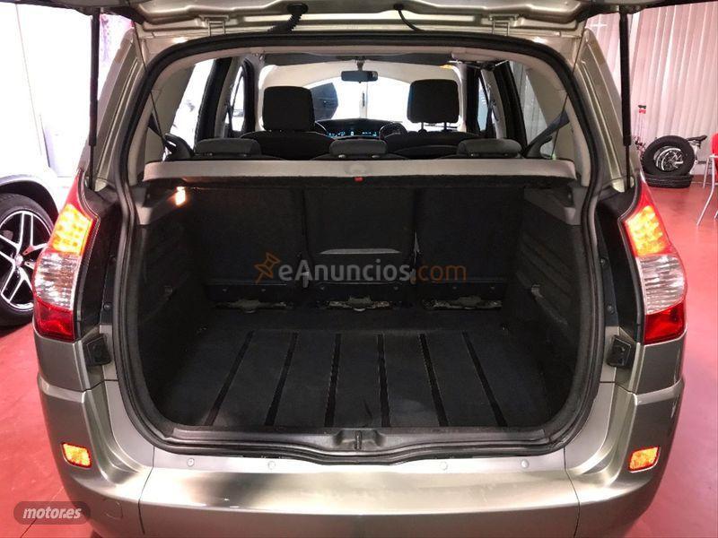 Renault Scenic Dynamique 1.5dCi105 EU4 de 2007 con 207.000 Km por 2.999 EUR. en Granada