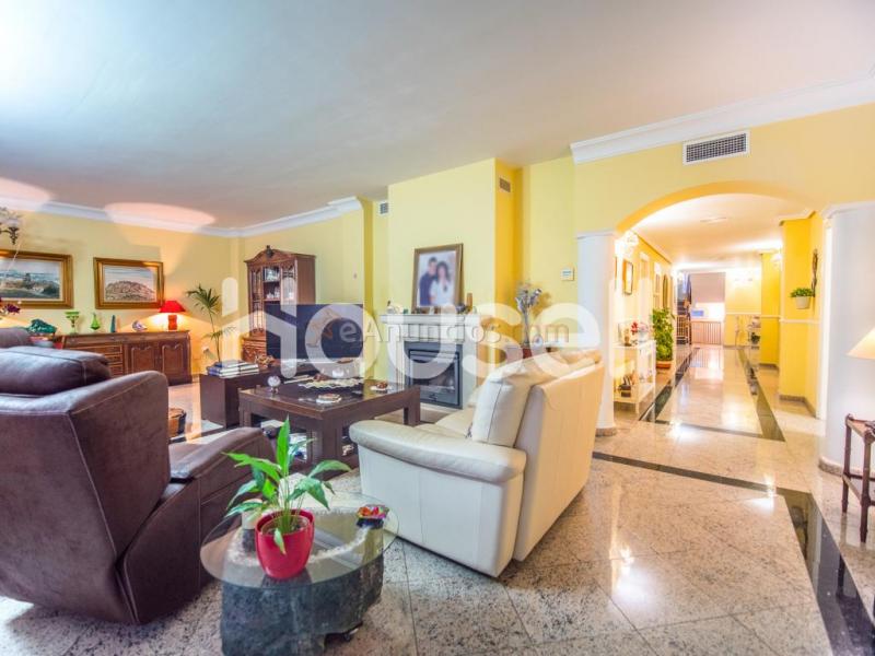 Casa en venta de 618 m Calle Ángel López Egea (Los Paredes), 30369 Cartagena (Murcia)