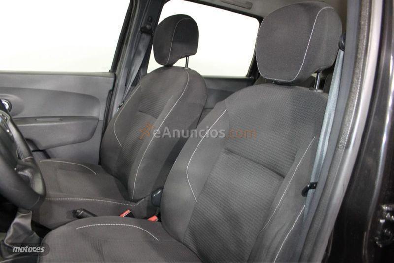 Dacia Lodgy Laureate TCE 85kW 115CV 7Pl 2017 de 2017 con 81.000 Km por 14.500 EUR. en Madrid