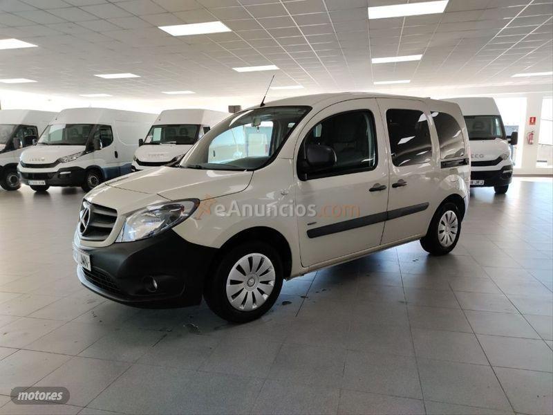 Mercedes Citan 109 CDI Tourer Select Largo de 2016 con 180.000 Km por 8.900 EUR. en Lugo