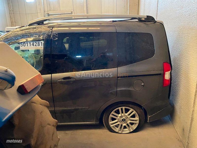 Ford Tourneo Courier 1.0 EcoBoost 74kW 100CV Titanium de 2020 con 15.200 Km por 2.400 EUR. en Lleida